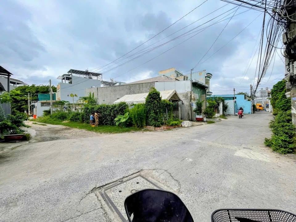 Đất thổ cư Hóc Môn 106m² giá 4.2 tỷ - Đường xe tải vào tận nơi!