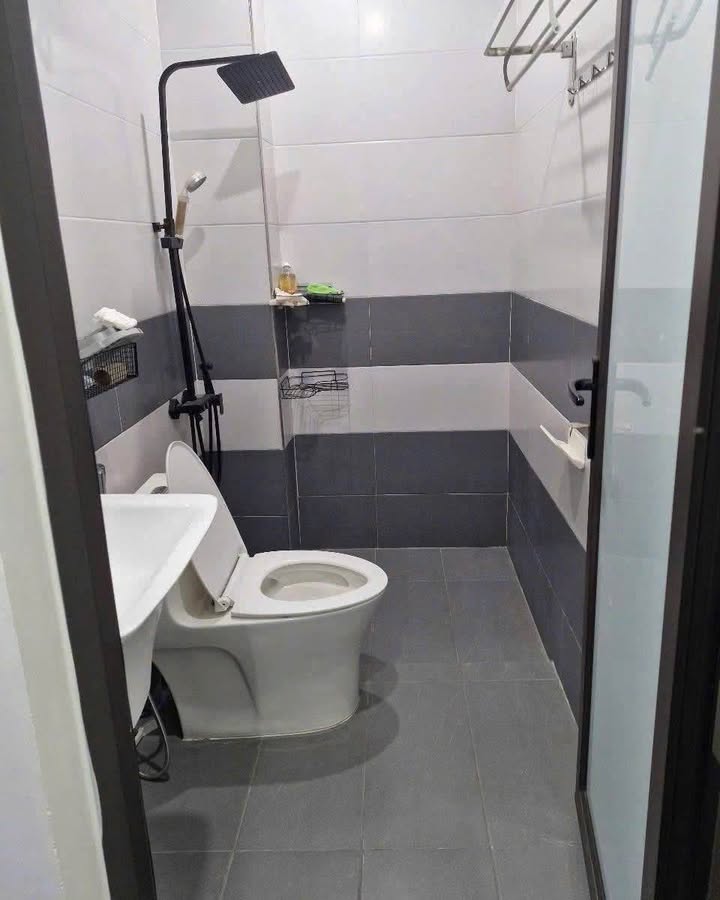 Nhà xây mới Ngõ 170 Thiên Lôi, Quận Lê Chân, 43.7m² giá 3.8 tỷ - Ô tô đỗ cửa, giảm 100 triệu!