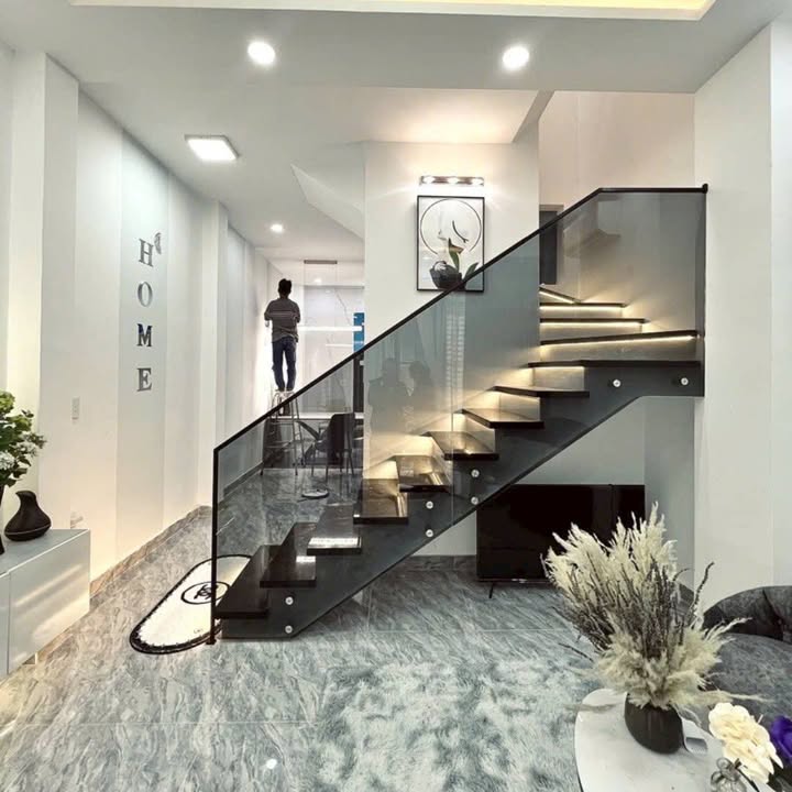 Nhà đẹp Phường 8, Quận Tân Bình 52m² giá 5 tỷ - Tặng nội thất xịn!