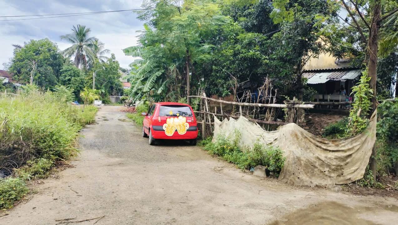 Đất nền góc 2 mặt kiệt ô tô đường Hòa Tiến 125m² giá 1.79 tỷ - Cơ hội đầu tư hiếm có!