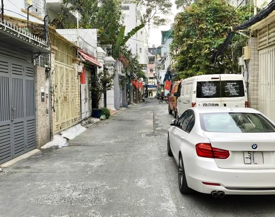 Nhà 2 tầng Quận 3 60m² giá 14 tỷ - Vị trí trung tâm Sài Gòn