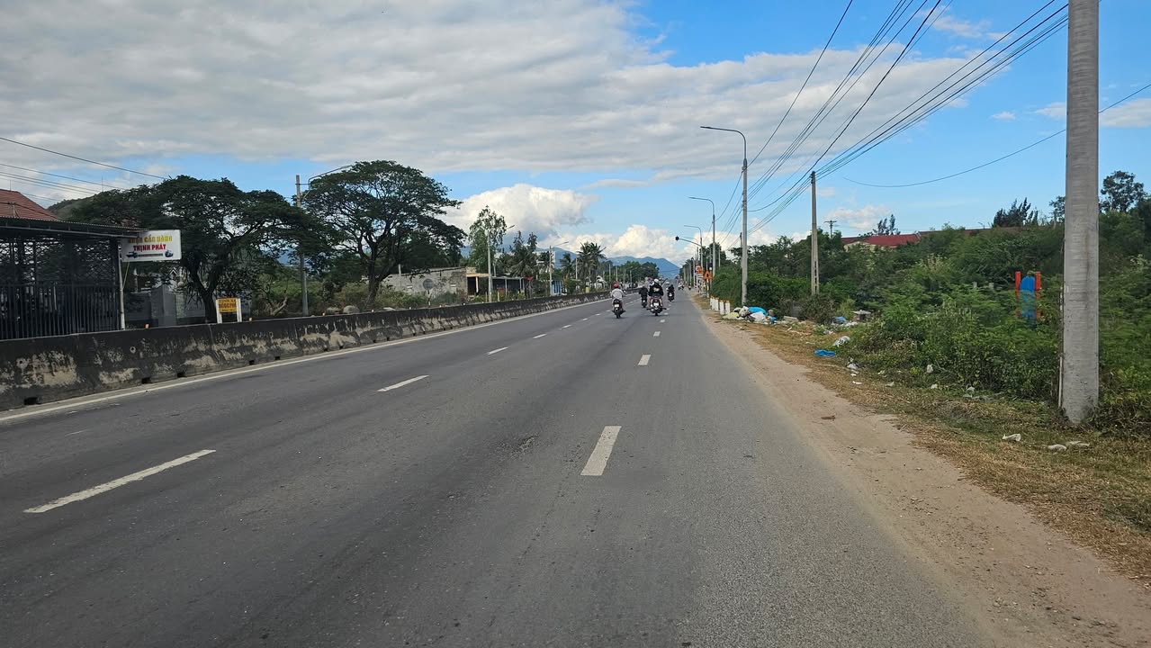 Đất thổ cư Xuân Tự 1, Vạn Hưng 102m² giá chỉ 550 triệu - Cơ hội đầu tư tuyệt vời!