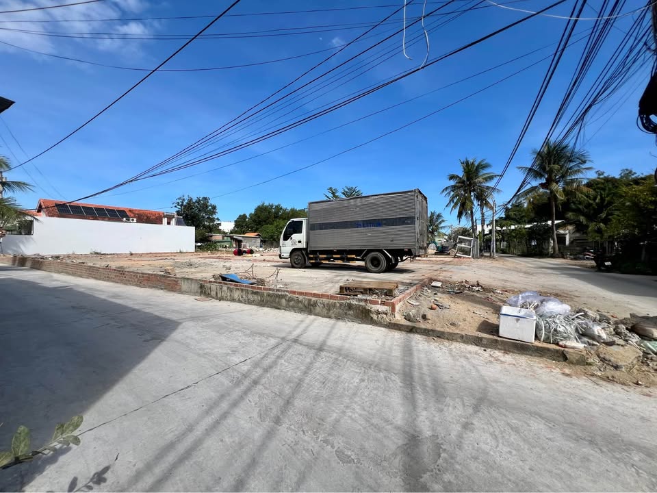 Đất Mặt Tiền Núi Cấm, Vĩnh Thái, Nha Trang 101.5m² giá 3.9 tỷ - Đầu tư sinh lời ngay!