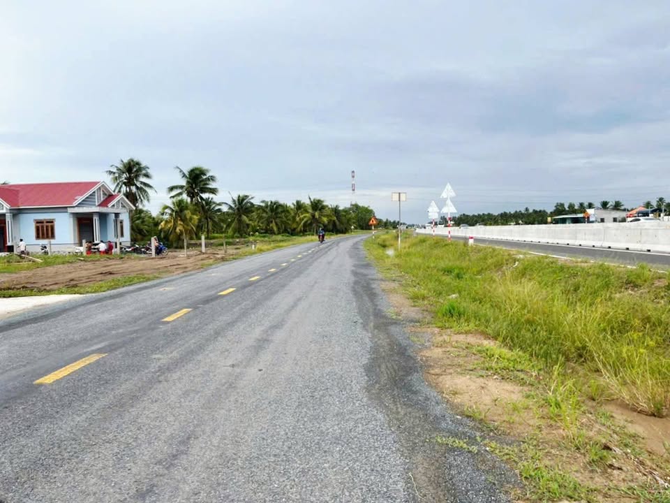 Đất nền 856m² xã Sơn Đông, TP Bến Tre - Giá chỉ 2.7 tỷ, ô tô vào tận nơi!