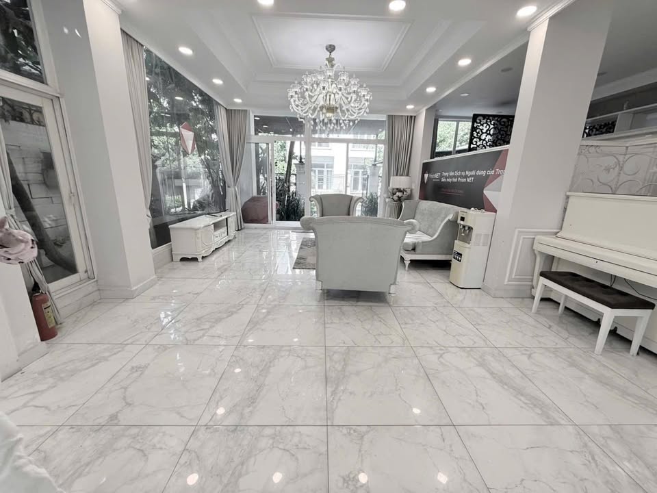 Biệt thự cho thuê tại Ngọc Lan, Quận 7 - Diện tích 231m², thiết kế hiện đại!