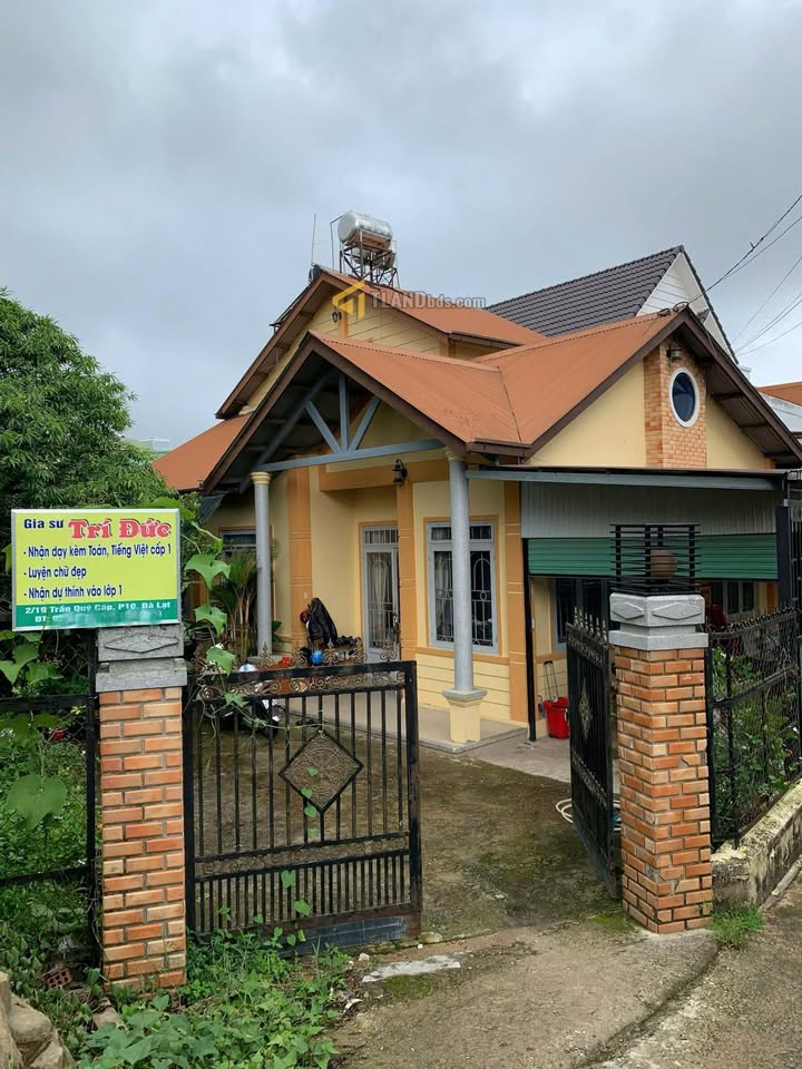 Nhà cấp 4 hẻm ô tô lớn Trần Quý Cáp, Đà Lạt 299.53m² - Sổ riêng chính chủ!