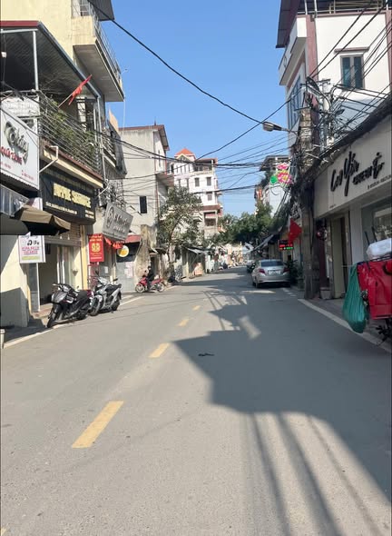 Nhà 3 tầng 197m² Đại Mạch, Đông Anh - Vị trí đẹp, giá thỏa thuận!