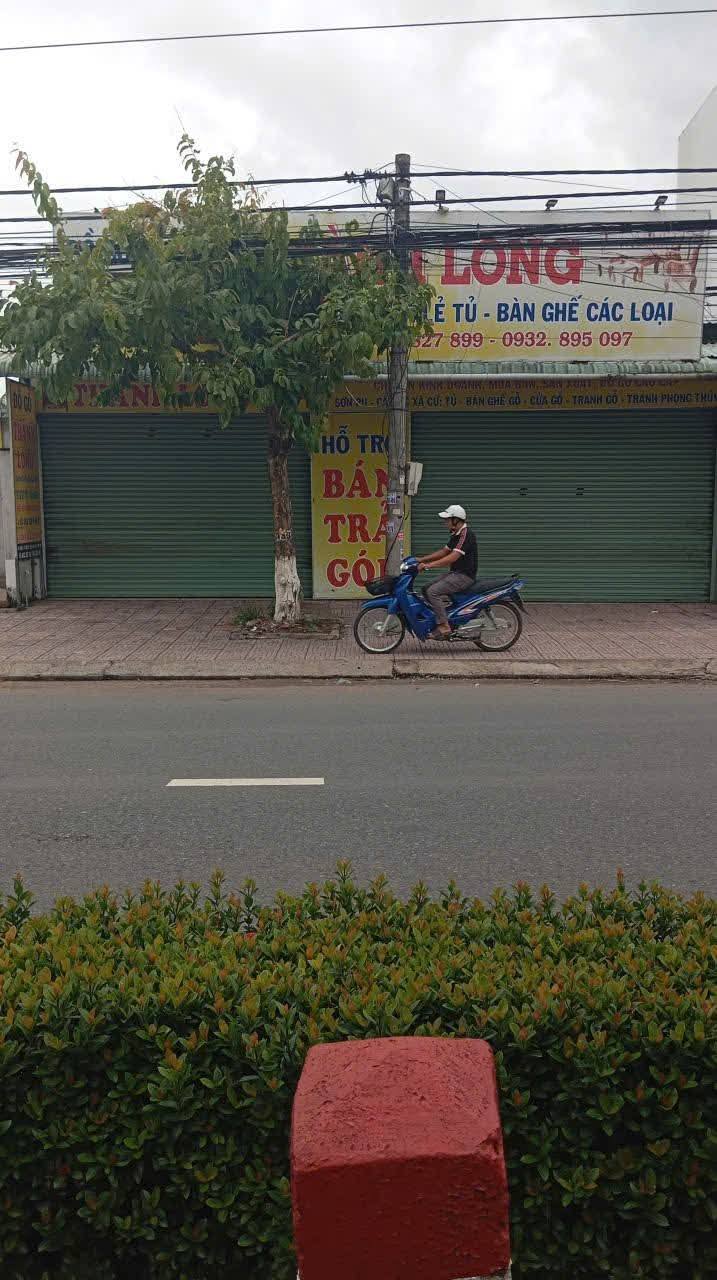 FrontHouse Mặt tiền Quốc lộ 53, Long Phước, 473m² - Giá chỉ 4.2 tỷ, Kinh doanh thuận lợi!