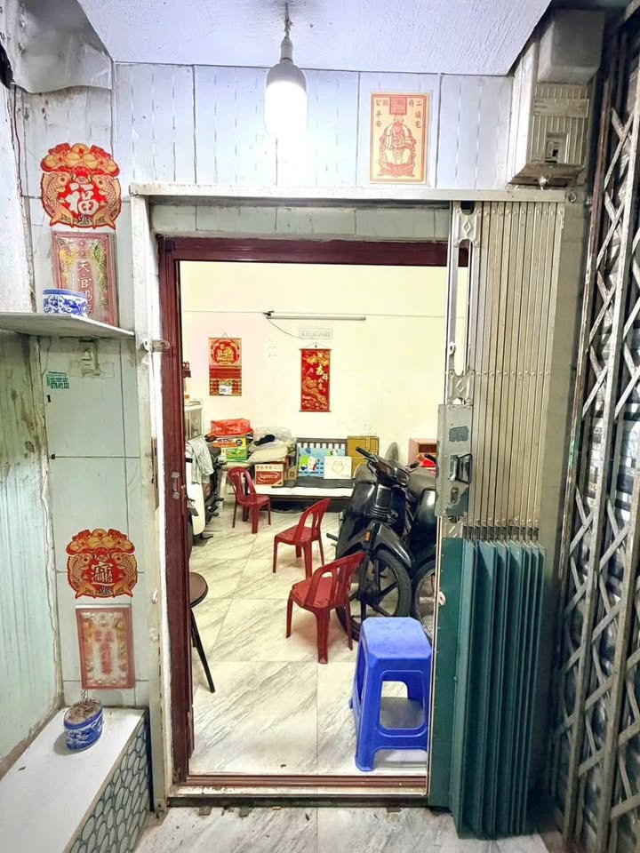 Nhà hẻm 256 Hàn Hải Nguyên, Quận 11, 56m² giá 2.15 tỷ - Không thể bỏ lỡ!