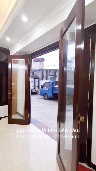 Nhà 6 tầng thang máy Long Biên 38m² giá 10 tỷ - Vị trí đỉnh cho kinh doanh!