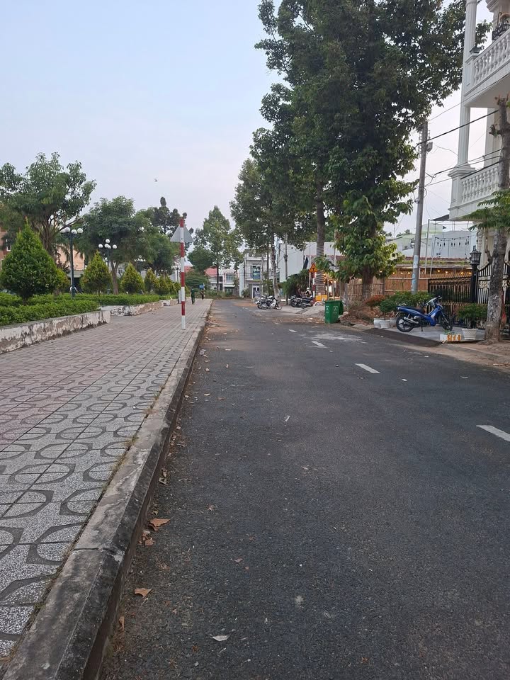 Đất nền TTTM Phú Mỹ 90m² giá 1.45 tỷ - Sổ hồng riêng, pháp lý rõ ràng!