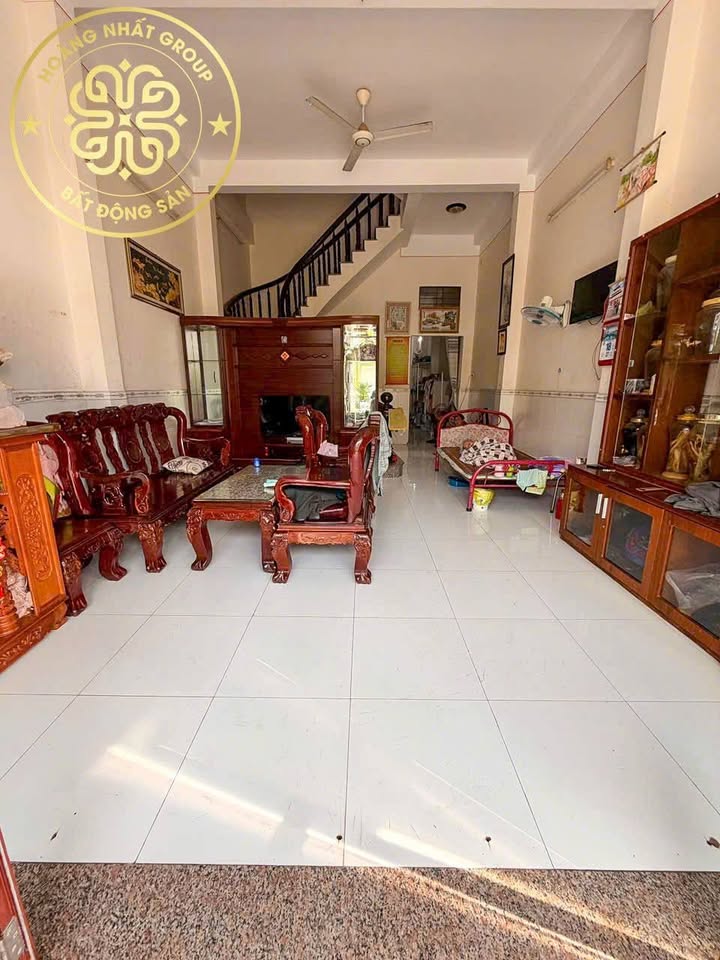 Nhà đẹp hoàn công mặt tiền Phan Đình Giót, Cà Mau 120m² - Phù hợp ở và kinh doanh!