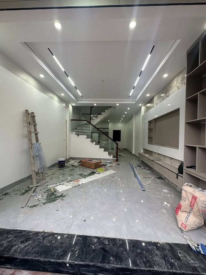 Nhà 3 Tầng Trần Lãm, TP Thái Bình, 54m², Giá 4.1 tỷ - Không gian sống tiện nghi!