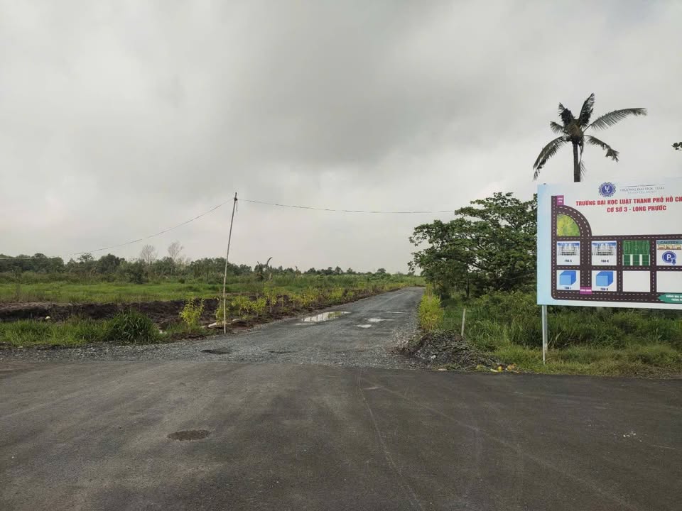 Đất giáo dục Phường Long Phước Thủ Đức 27610m² giá 8 triệu - Đầu tư tiềm năng!