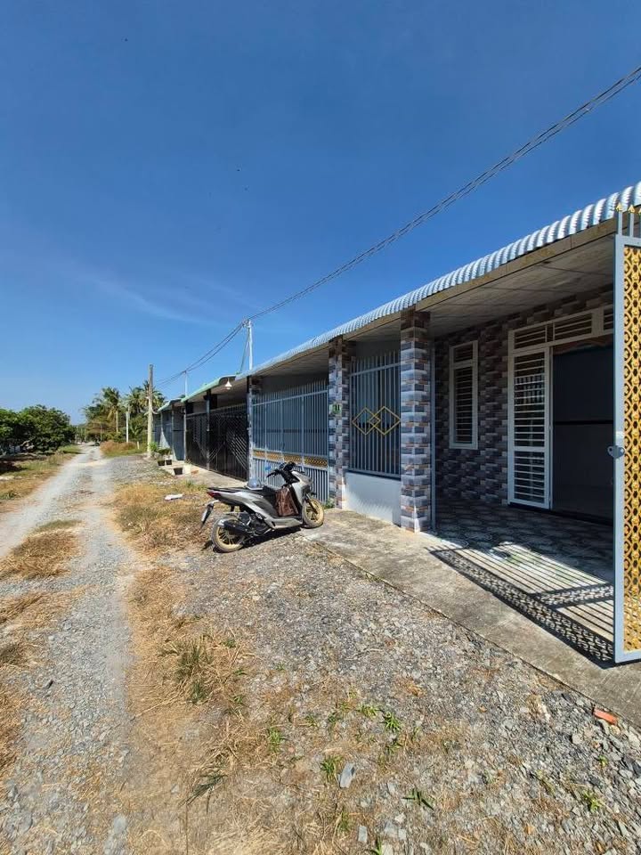 Nhà phố Khu phố Trường Phú, Phường Long Hoa, 58m² giá 639 triệu - Không thể bỏ lỡ!