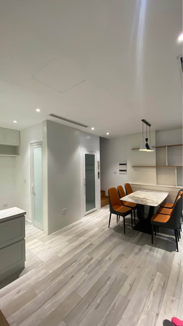 Townhouse Thái Hà 34m² giá 11.9 tỷ - Lô góc 3 mặt thoáng, tiện ích đầy đủ!