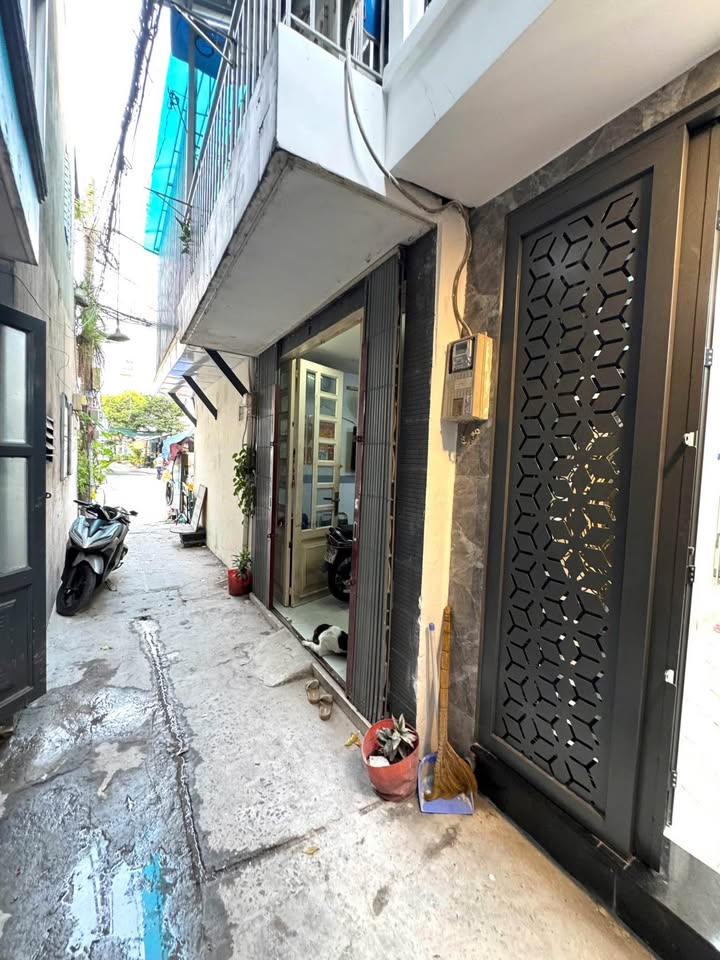 Nhà nhỏ giá rẻ tại Bình Tân 15m² chỉ 2.49 tỷ - Mua ngay đón Tết!