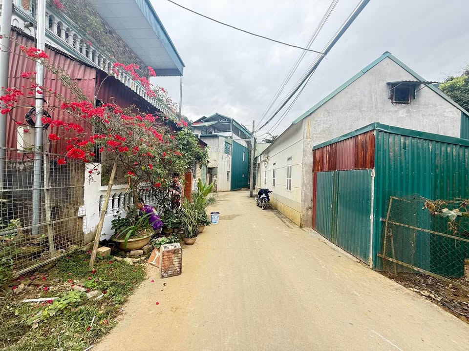 Đất nền 100m² đường Lý Thường Kiệt, Hà Giang giá 1 tỷ - Sổ đỏ chính chủ