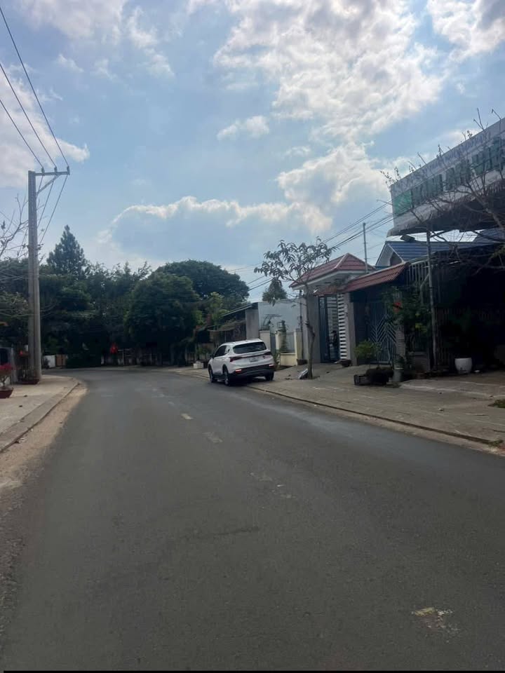 Bán nhà mặt tiền Yết Kiêu, TP Bảo Lộc 100m² - Đầu tư sinh lời ngay!