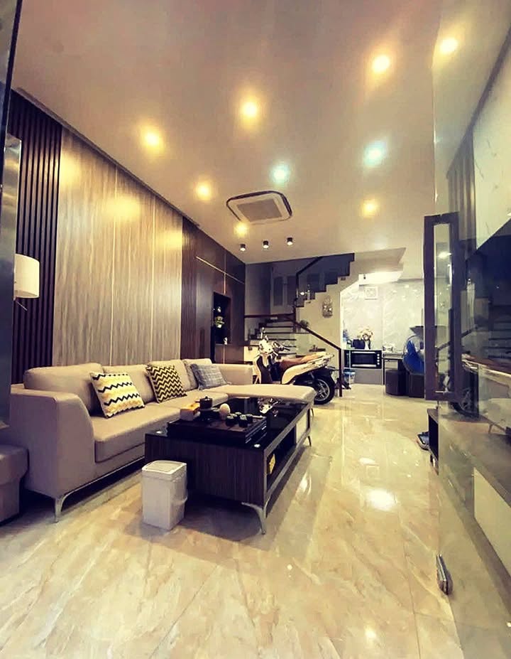 Nhà phố Lê Lợi, Quận Ngô Quyền, Hải Phòng 52m² giá 5.5 tỷ - Bán gấp chính chủ!