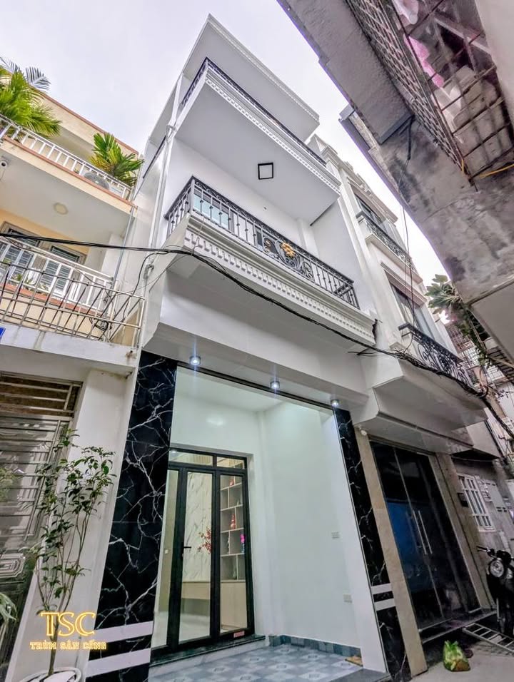 Nhà đẹp 3 tầng tại Tô Hiệu, 36.2m² giá 3.39 tỷ - Chính chủ, thương lượng!