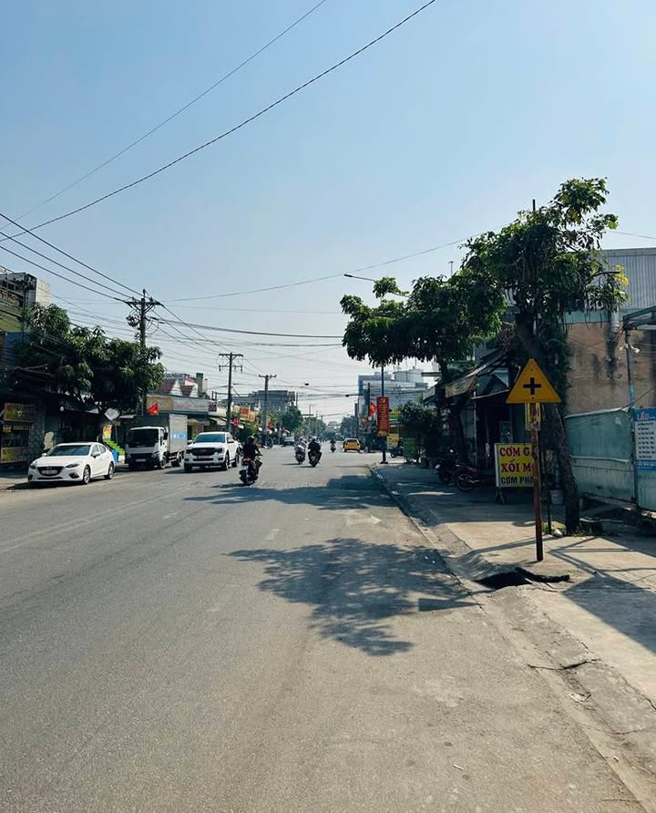 Nhà mặt tiền kinh doanh D1 KDC Việt Sing 100m² giá 8.5 tỷ - Cơ hội đầu tư tuyệt vời!