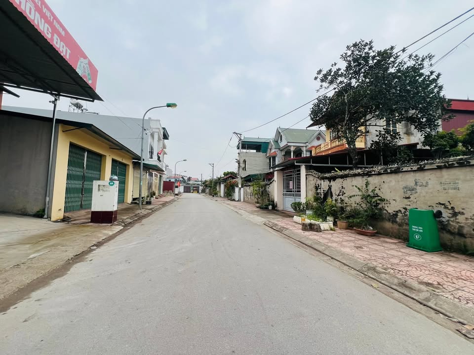 Đất nền vàng tại phường Chũ, 125m² chỉ 2 tỷ - Cơ hội đầu tư hiếm có!