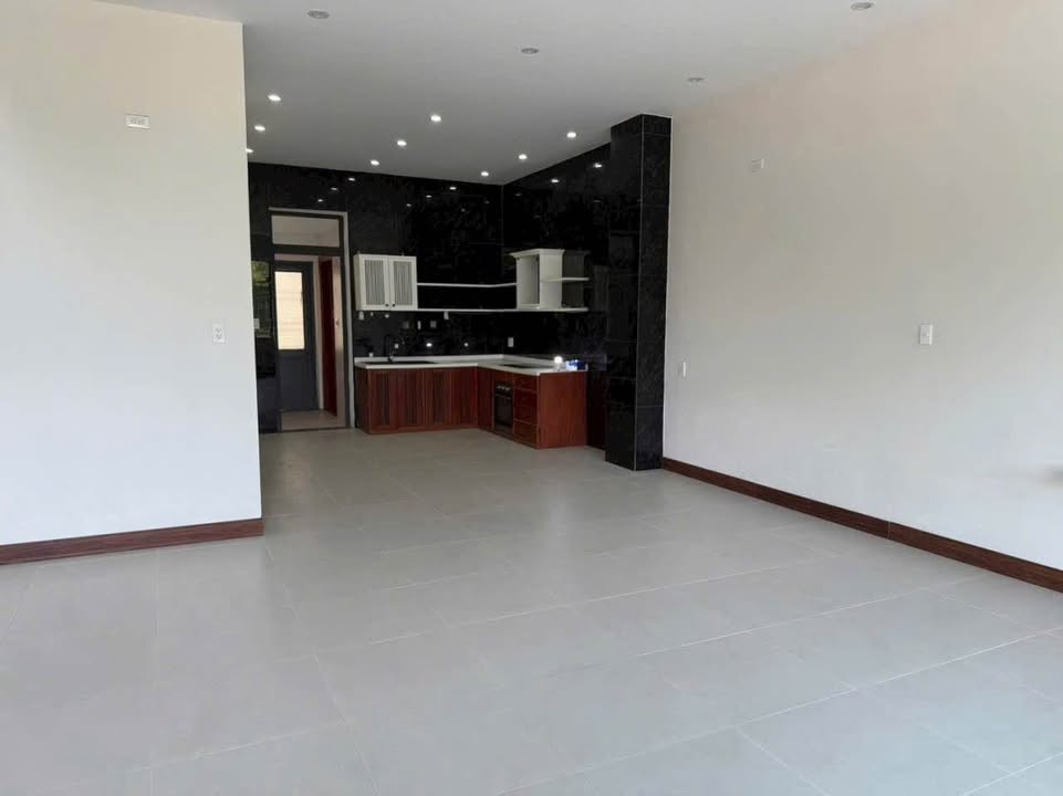 Nhà mặt tiền An Cựu City 126m² giá 9 tỷ - Vị trí kinh doanh đắc địa!