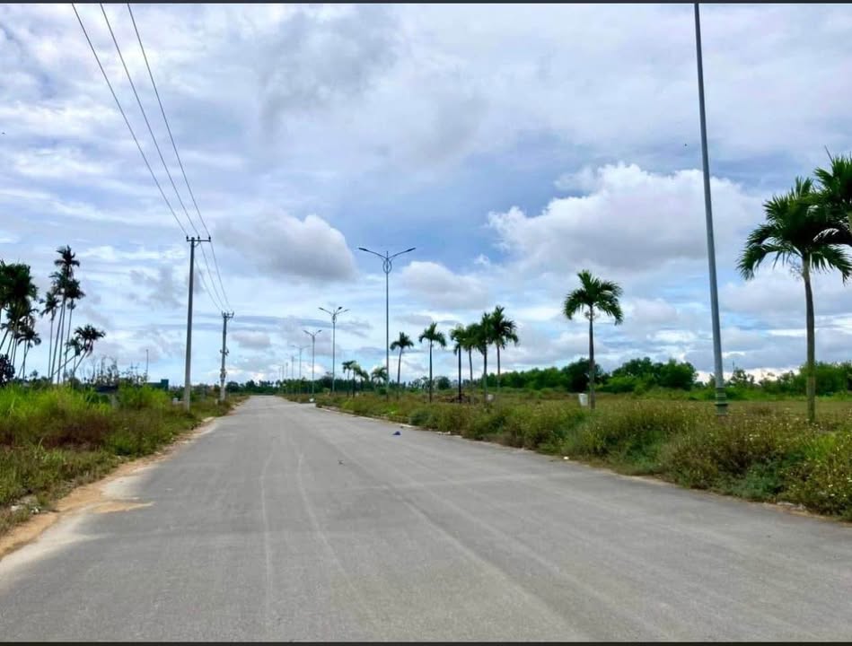 Đất cho thuê KDC Lê Duẩn Quảng Ngãi 104m² giá 1.5 triệu - Phù hợp làm kho lâu dài!