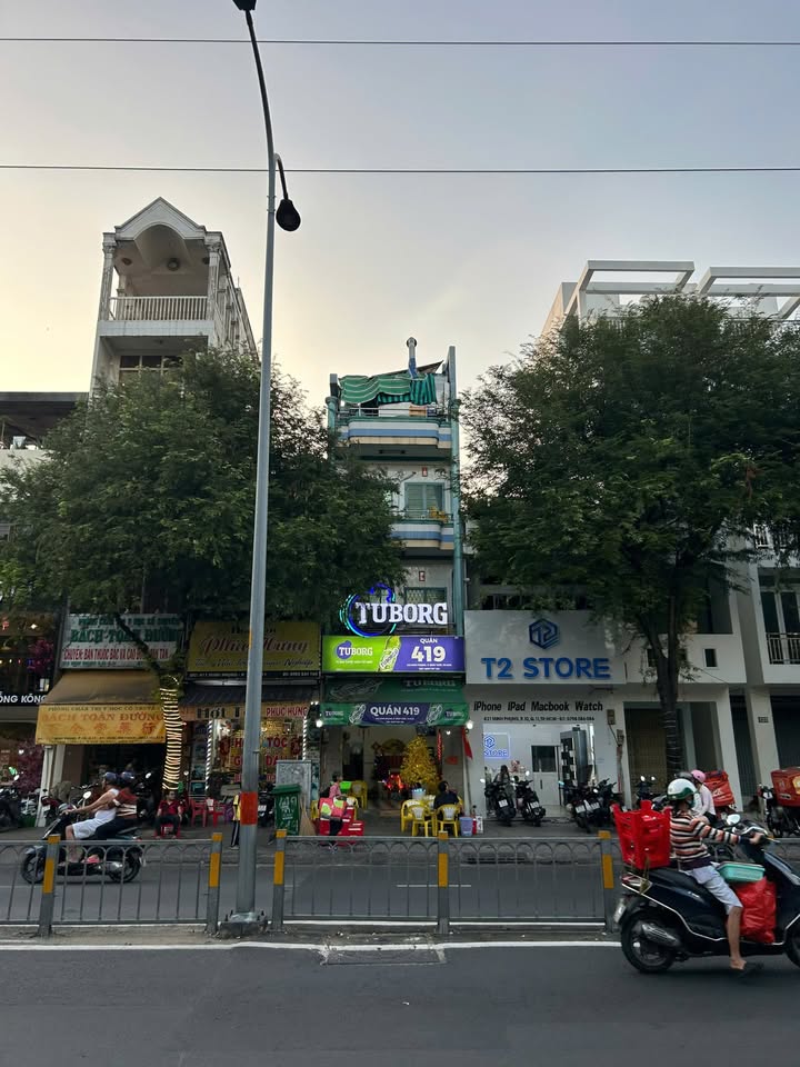 FrontHouse Minh Phụng Quận 11 56m² giá 16 tỷ - Kinh doanh sầm uất ngay trung tâm!