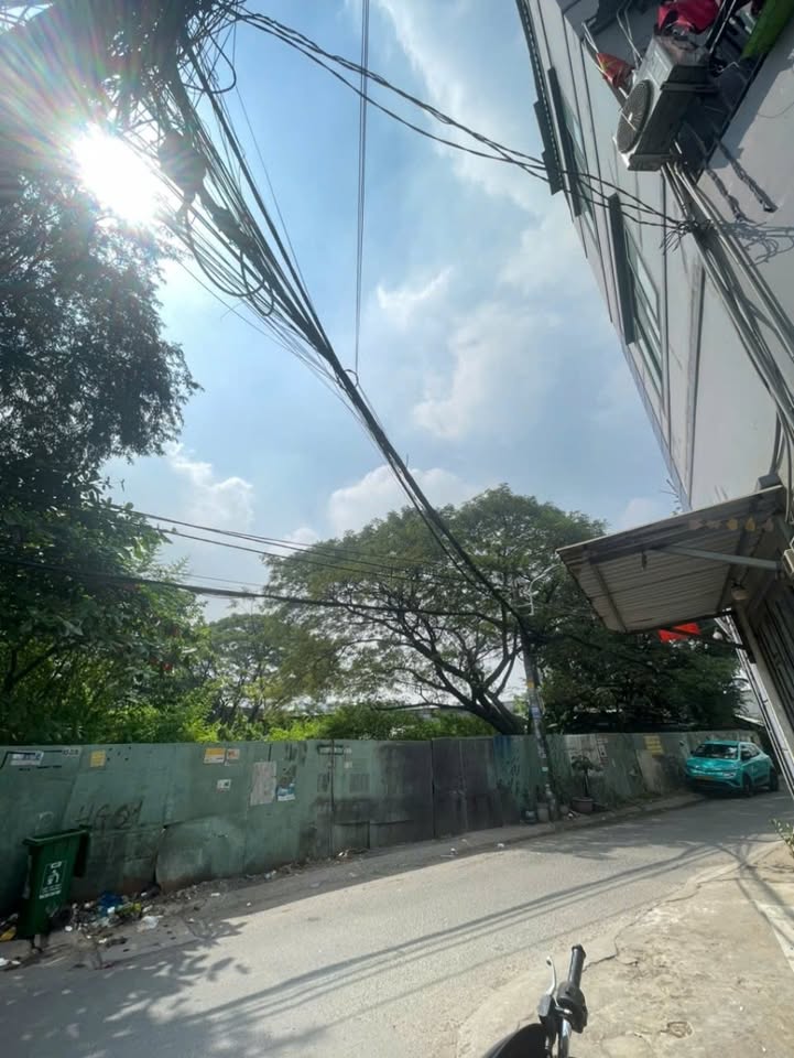 Nhà phố Bờ Bao Tân Thắng, Tân Phú 76m² giá 7.3 tỷ - Sổ hồng riêng, pháp lý chuẩn!