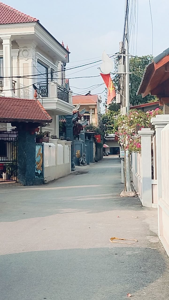 Đất nền Thị Trấn Gia Bình 81m² giá 3 tỷ - Đường rộng ô tô tránh nhau!