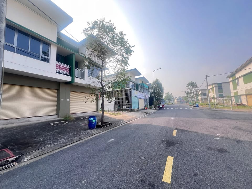 Shophouse Oasis City Bến Cát 85m² giá 1.7 tỷ - Đầu tư lý tưởng!