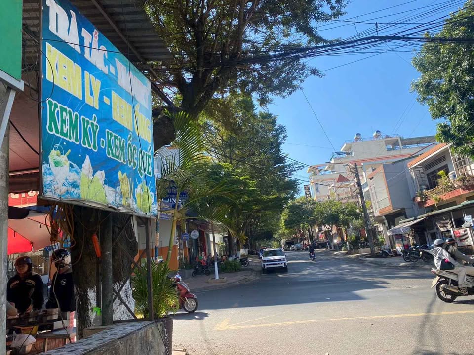 FrontHouse Lê Hồng Phong Buôn Ma Thuột 84m² giá 3.3 tỷ - Góc 2 mặt tiền