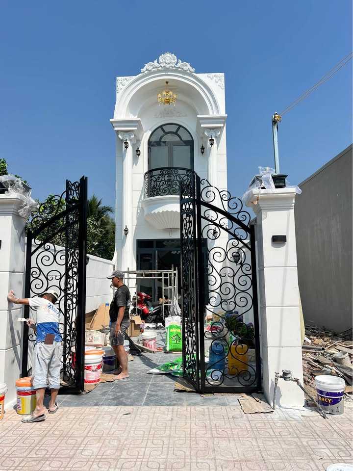 Townhouse Tân Cổ Điển Mỹ Tho 80m² giá 2 tỷ - Đầu tư sinh lời ngay!