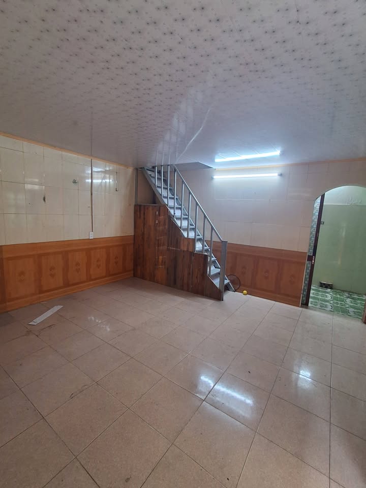 Nhà 2 tầng 229 Miếu Hai Xã, 32m² giá 1.665 tỷ - Sổ đỏ chính chủ