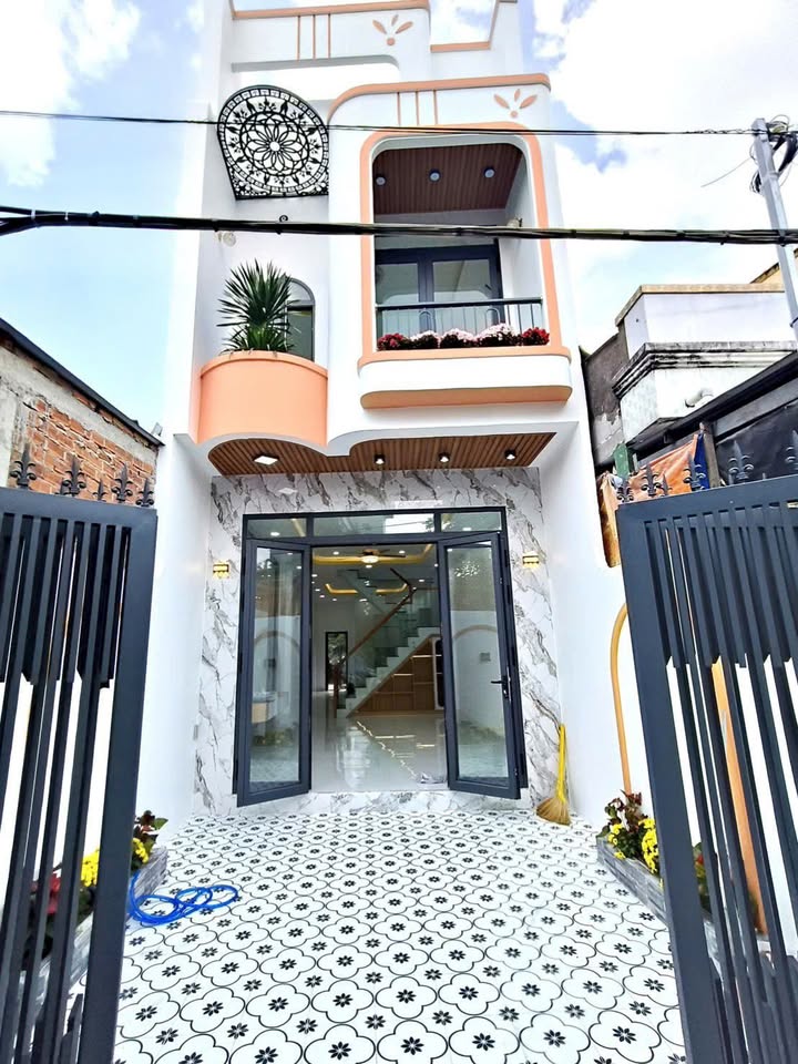 Nhà lầu mới 100% tại Phường Thới Sơn, TP Mỹ Tho 68m² giá 2.59 tỷ - Sẵn sàng vào ở!