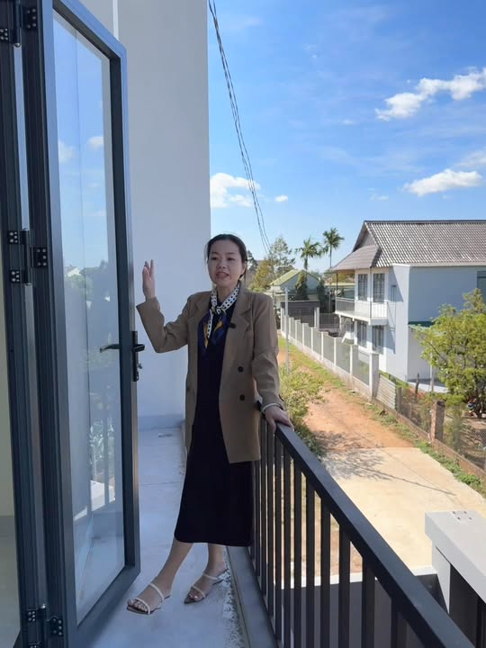 Nhà 2 tầng đường Nguyễn Thị Định, Pleiku 77m² giá 1.8 tỷ - Sẵn sàng ở ngay!