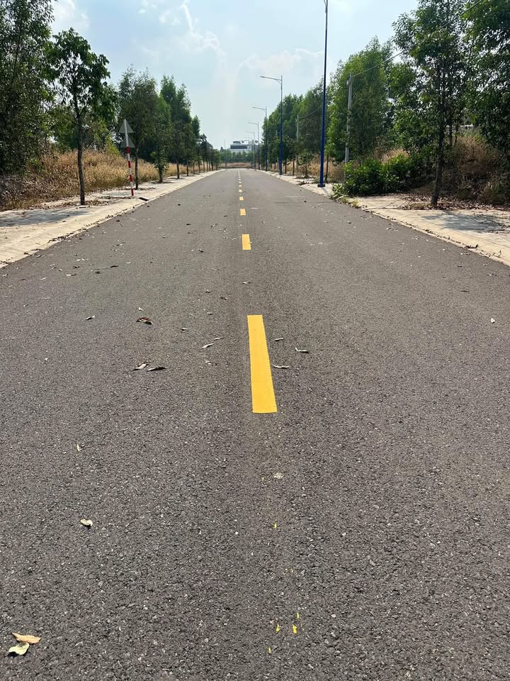 Đất nền liền kề Becamex GD2, Thủ Dầu Một, 300m² giá 1.1 tỷ - Đầu tư sinh lời ngay!