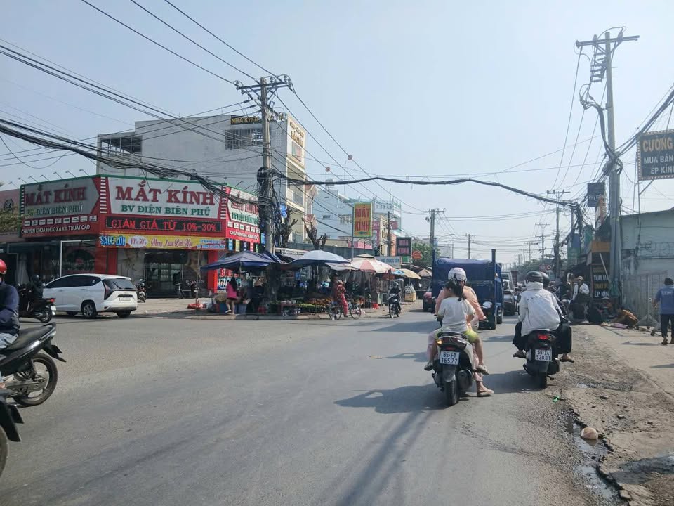 Đất mặt tiền kinh doanh Nguyễn Duy Trinh, Thủ Đức 272m² giá 24 tỷ - Vị trí đắc địa gần chợ!