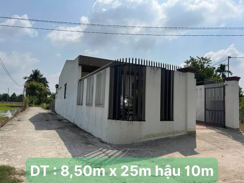 Nhà riêng Phường Long An, Tây Ninh 212m² giá 2.5 tỷ - Đầy đủ nội thất, sẵn sàng ở ngay!