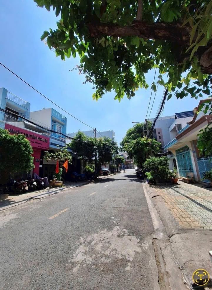 Nhà Mặt Tiền Đường Số 3 Phước Bình, Quận 9 - Giá Chỉ 10.1 Tỷ, Sổ Hồng Chính Chủ!
