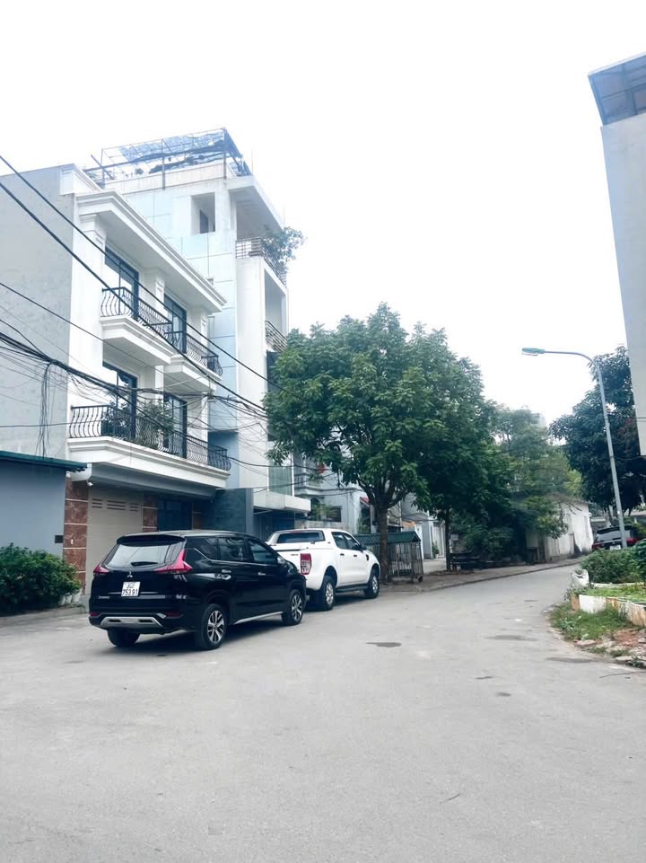 Nhà riêng Phường Việt Hưng, Long Biên 59m² giá 10 tỷ - Sổ đỏ chính chủ!