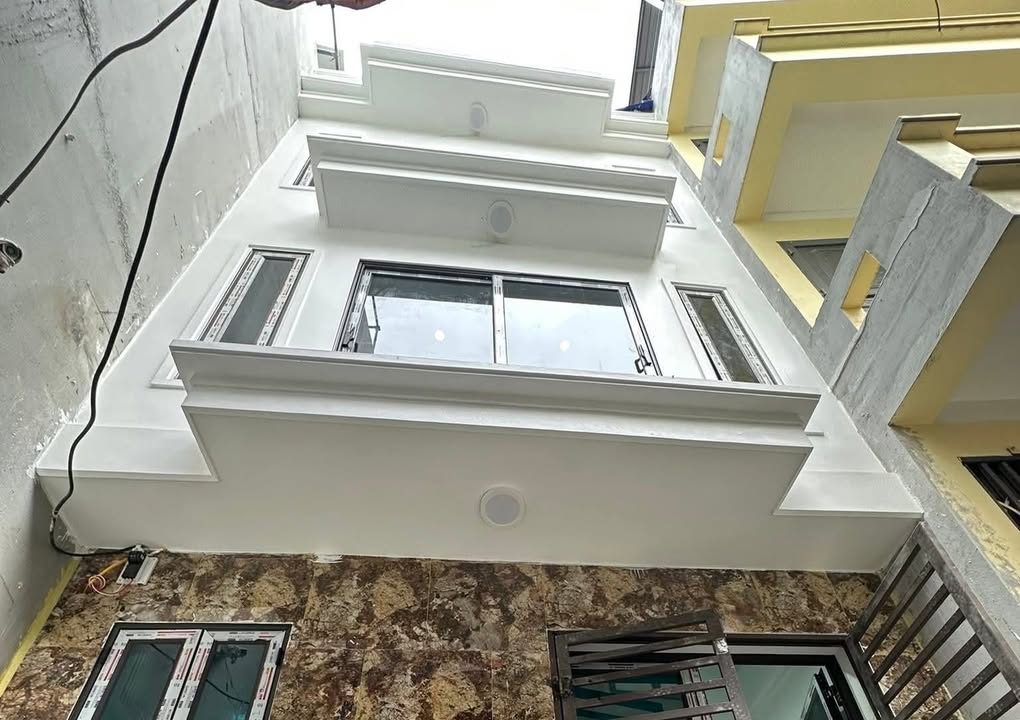 Nhà riêng Xã Ngọc Hồi 41m² giá thỏa thuận - Nhà mới thoáng sáng