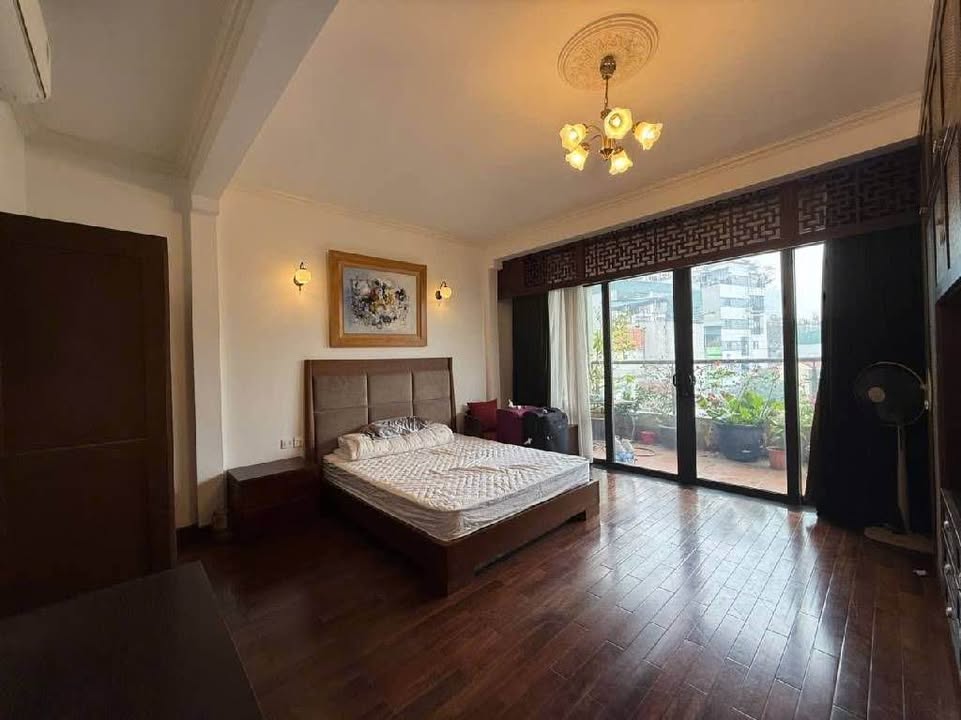 FrontHouse Phố Khâm Thiên 90m² giá 6 tỷ - Đầu tư sinh lời cao!