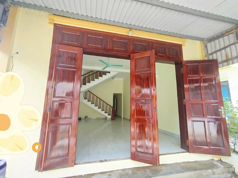 Nhà 2 Tầng Phường Đông Hoa Lư, Ninh Bình - Diện tích 113m², giá chỉ 1.8 tỷ VND - Chính chủ bán gấp!