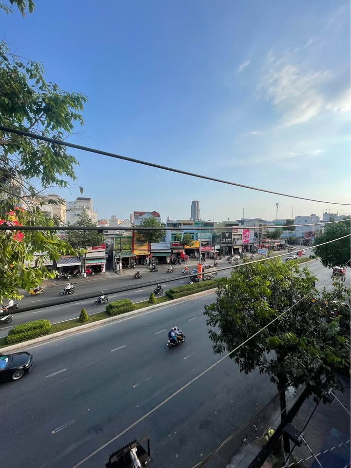 Nhà mặt tiền Đường 3/2, Quận Ninh Kiều, Cần Thơ 80m² giá 14 tỷ - Thương lượng ngay!