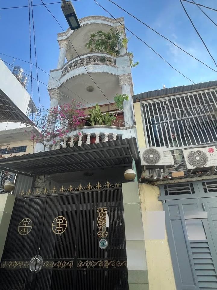 Nhà 3 tầng hẻm xe hơi Thống Nhất 44m² giá 4 tỷ - Sẵn sàng ở ngay!