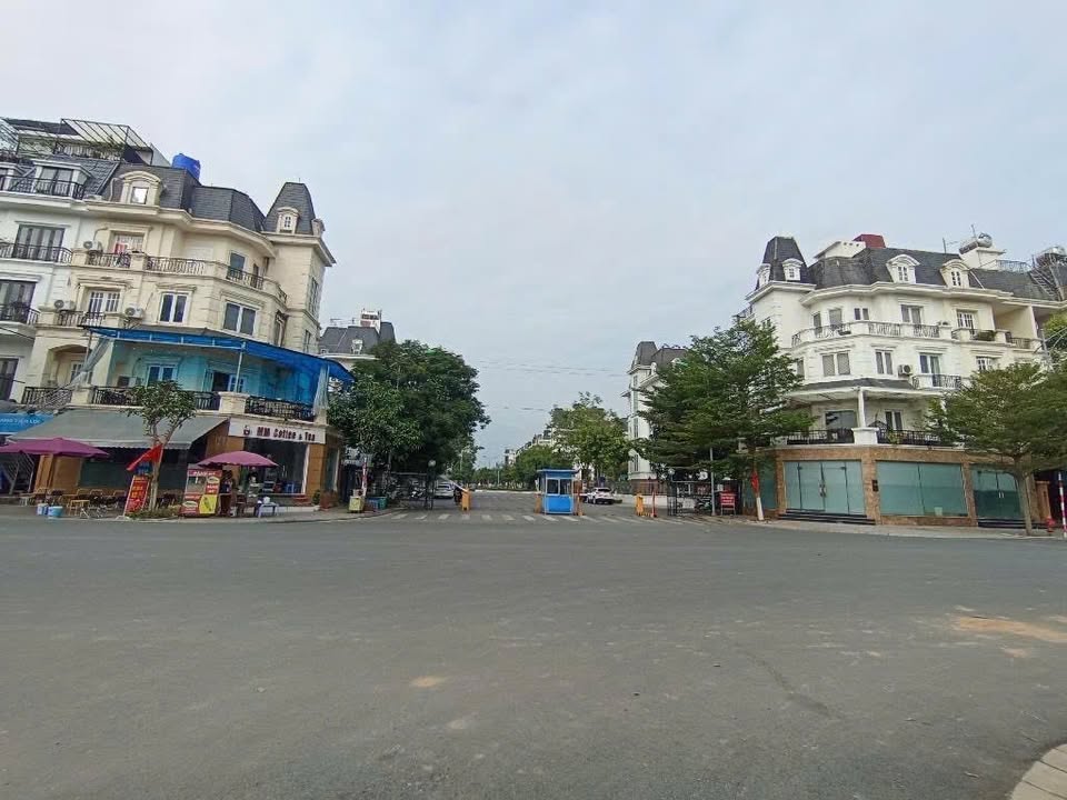 Đất Kinh Doanh Lai Xá Hoài Đức 73m² giá 9,4 tỷ - Sổ đỏ chính chủ