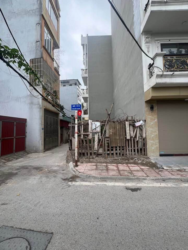 Bán lô góc đất Đức Giang, Long Biên 42,5m² - Sổ đỏ chính chủ, giá tốt!